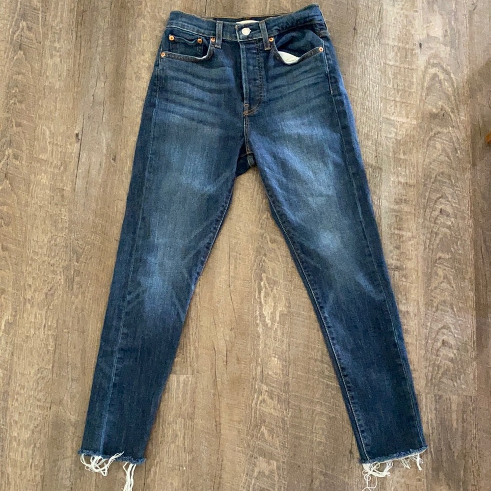 Levi’s “Wedgie Skinny” jeans size 27